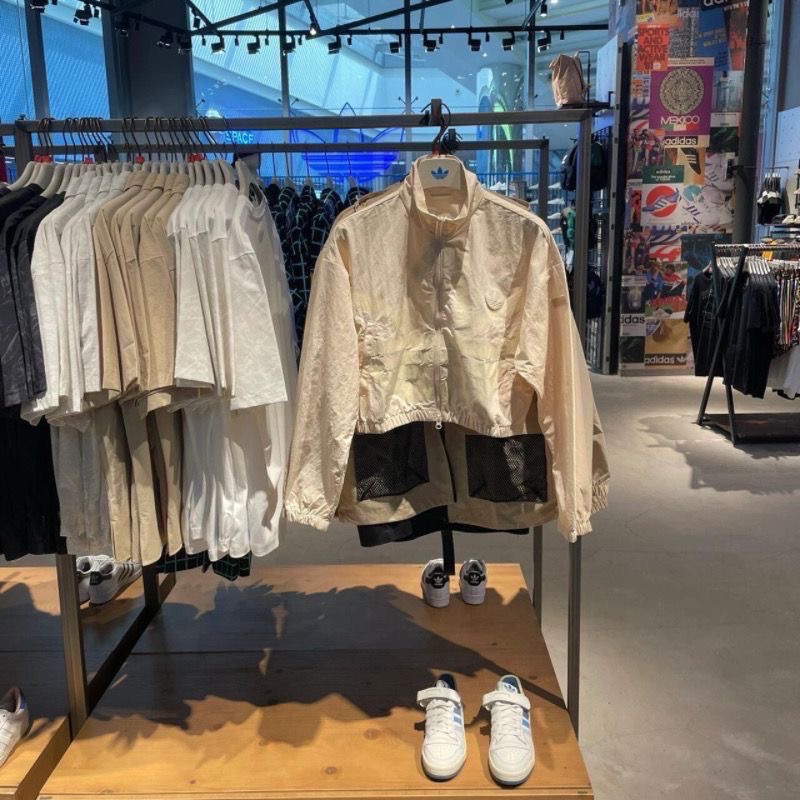 Adidas 風衣外套 夾克 防曬防風外套 魔術貼LOGO徽標高腰 休閒運動立領 短款修身顯瘦 永不退流行的  XS 、-細節圖7