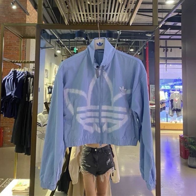 Adidas 風衣外套 夾克 防曬防風外套 魔術貼LOGO徽標高腰 休閒運動立領 短款修身顯瘦 永不退流行的  XS 、-細節圖10