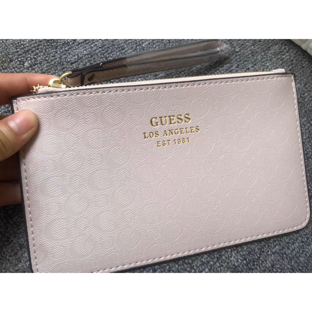 Guess 經典印花字母手机包零钱包手提包手挽包皮夾手拿包 經典老花好氣質 實用🌿  ✔️國際運送約十幾天，可以等待再下單-細節圖4