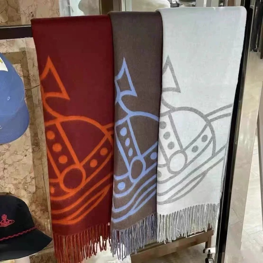 Vivienne Westwood 圍巾 披肩 土星羊絨流蘇圍巾🧣雙面提花 雙面可以用 真的又暖又好看 不僅是圍巾 還-細節圖2