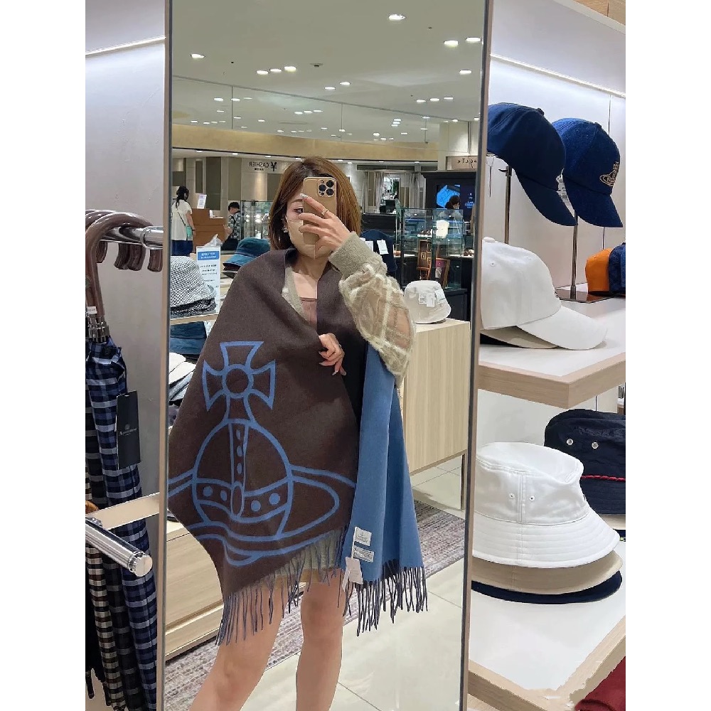 Vivienne Westwood 圍巾 披肩 土星羊絨流蘇圍巾🧣雙面提花 雙面可以用 真的又暖又好看 不僅是圍巾 還-細節圖8