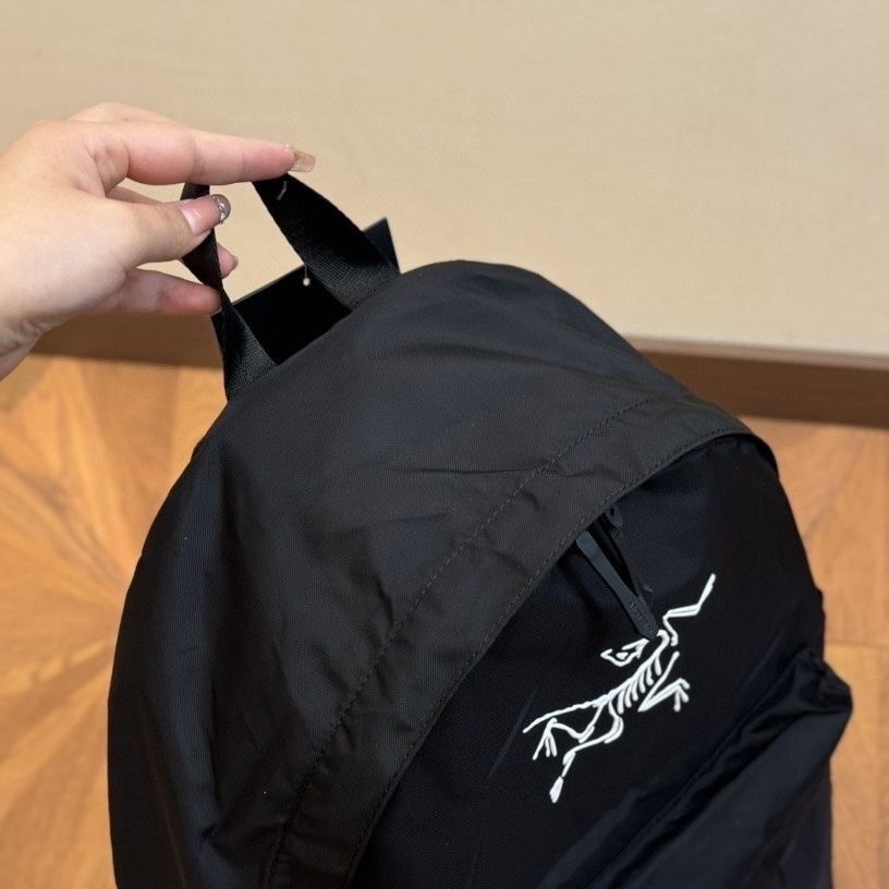 始祖鳥 後背包 雙肩包 韓國博主圈的新寵兒——Arcteryx Heliad 25L，快適乾防水雙肩背包 清新百搭實用！-細節圖8