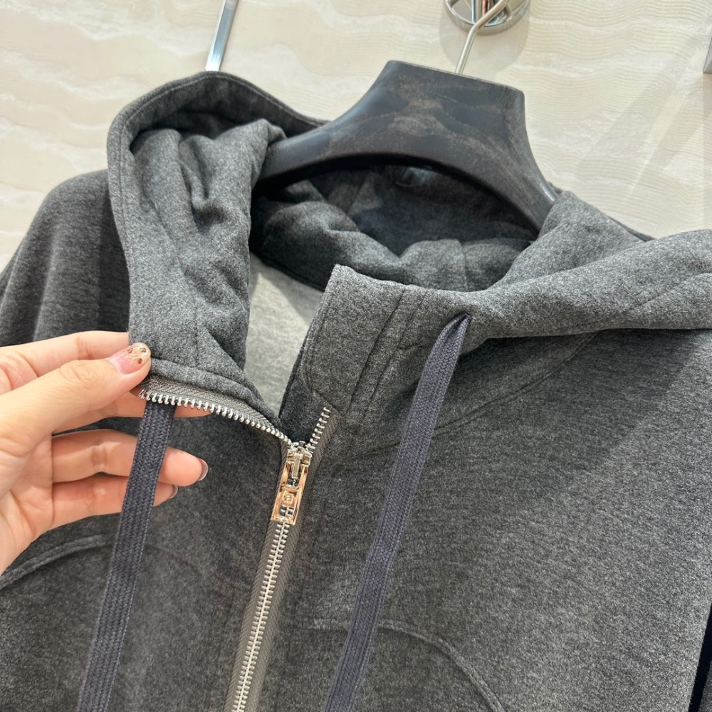 大王 套裝 連帽外套 休閒褲 闊腿褲 Alexander Wang 甜味減齡運動少女 連帽衛衣外套 搭配超長直筒褲一套絕-細節圖10