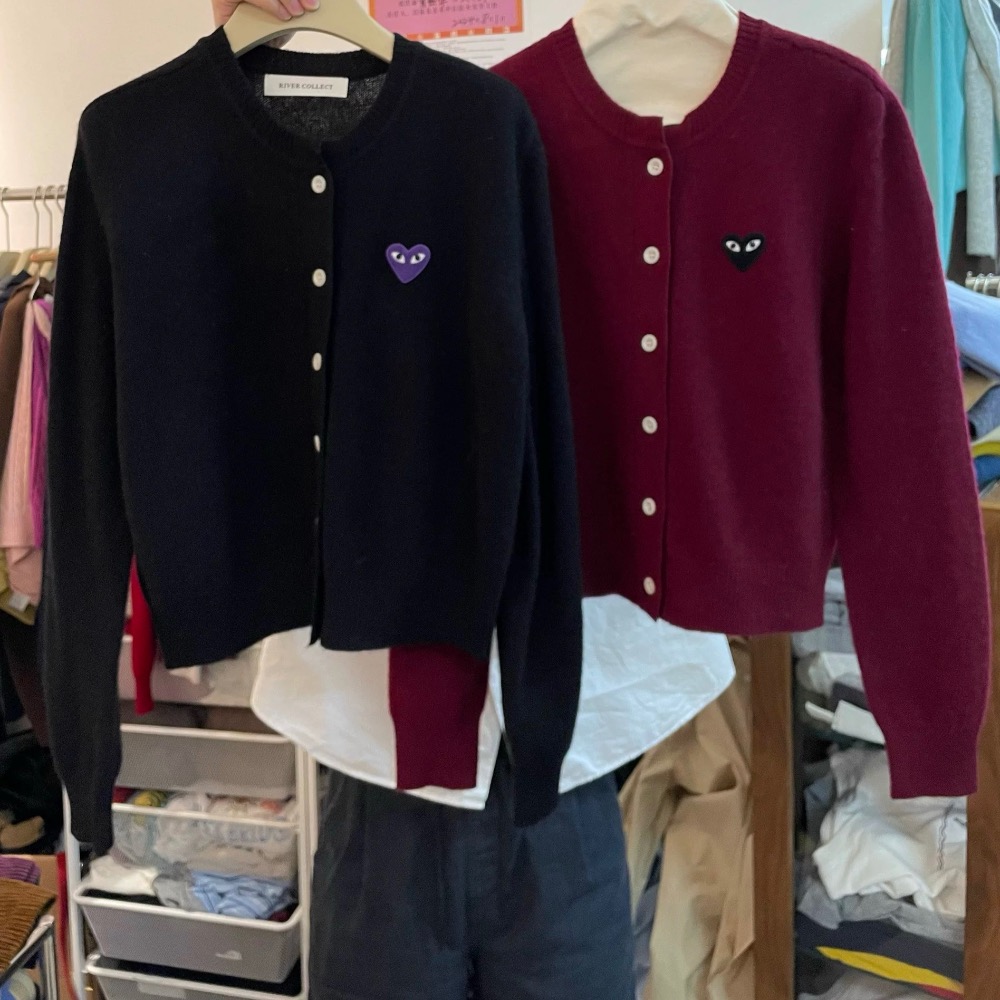 川久保玲 PLAY 針織外套 小外套 經典百搭單品！ 長青經久不衰的的款每年都出 經典的版型加上愛心 好氣質好百搭  ✔-細節圖5
