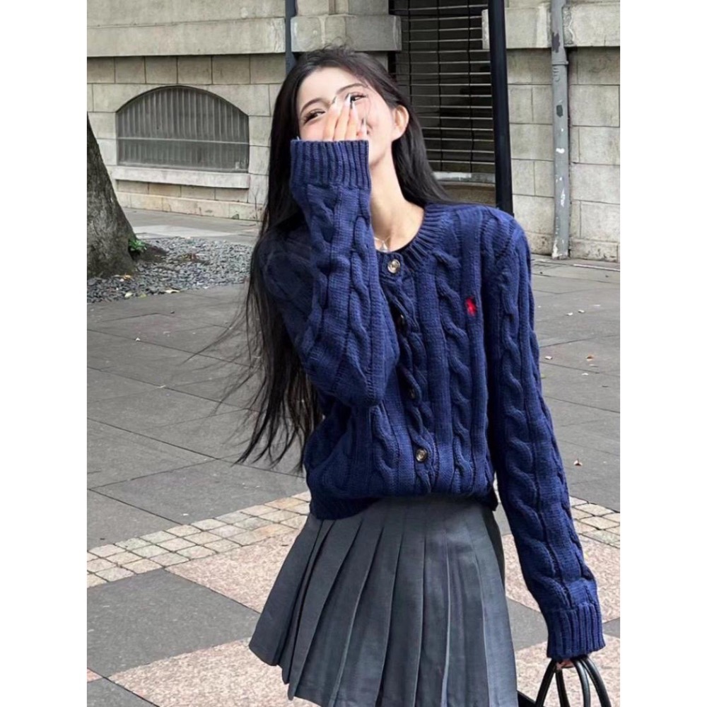 奶呼呼🌿RL 針織外套 小外套 毛衣外套 針織開襟衫 白色毛衣 太溫柔啦 真的太愛軟軟糯糯的 毛衣啦 羊毛麻花毛衣摸起-細節圖10