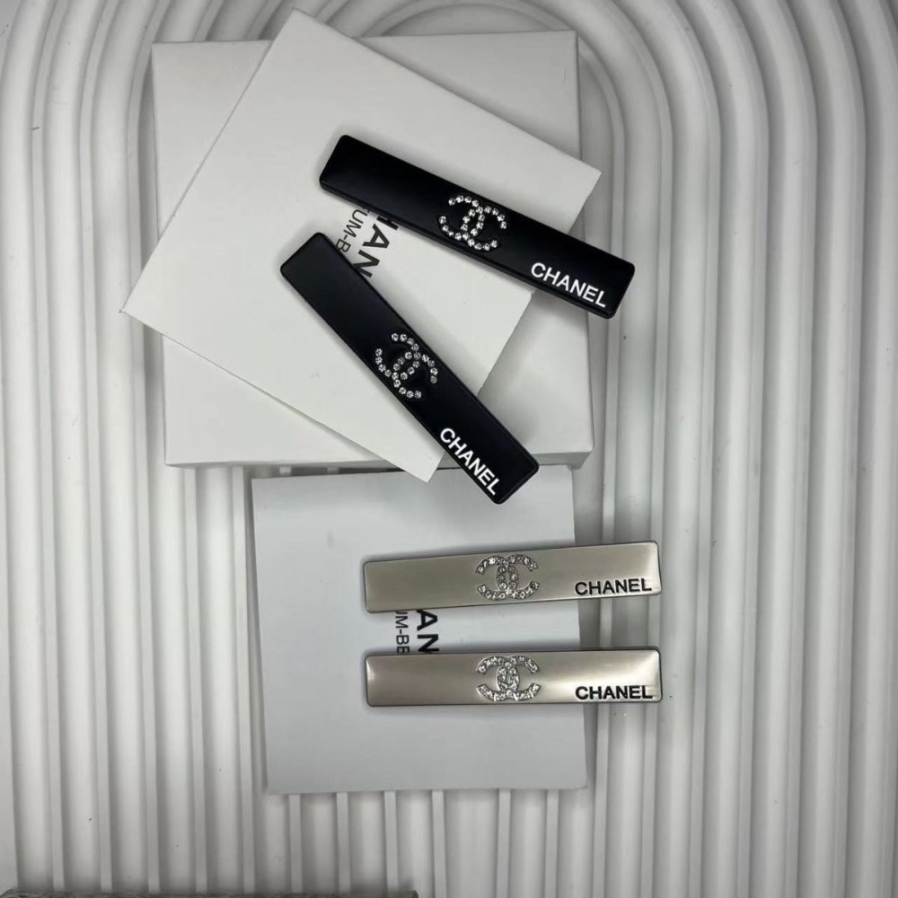 Chanel 香奈兒 VIP漂亮禮❤️百搭精緻髮夾 髮飾 金屬鴨嘴夾 閃鑽側邊夾 劉海夾 時尚發飾 超值漂亮有氣質的飾品-細節圖3