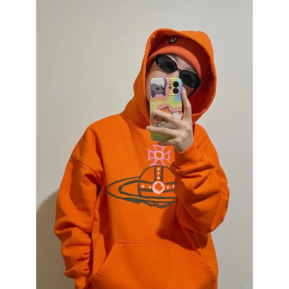 Vivienne Westwood 大學T 長袖T 連帽T恤 衛衣，好氣質！經典基礎土星，運動圓領衛衣，百搭！優雅也元氣-細節圖2