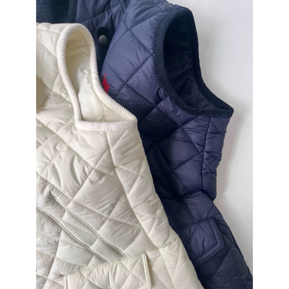 RL polo 背心外套 馬甲 好氣質 四季百搭萬年款 經典小馬標 商務休閒皆宜 柔軟親膚 經典馬標刺繡菱格羽絨馬甲上衣-細節圖7