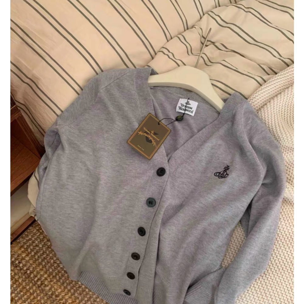 Vivienne Westwood 針織外套 毛衣外套  V領開襟衫針織毛衣外套 土星logo針織羊毛含羊絨所以軟糯 好-細節圖8