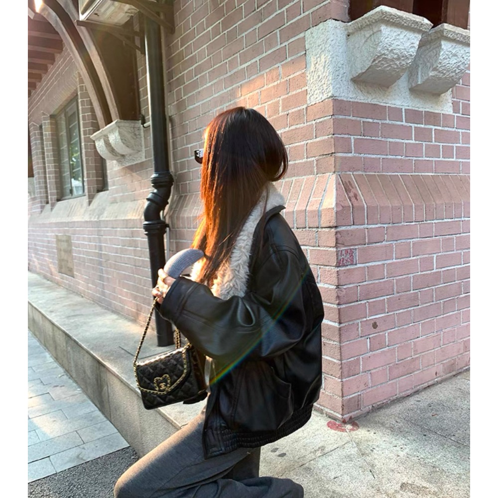 acne studios 皮衣 皮卷毛一體環保皮衣女冬寬松氣質外套夾克 太美了 超級好看！    ✔️ 國際運送約十幾天-細節圖10