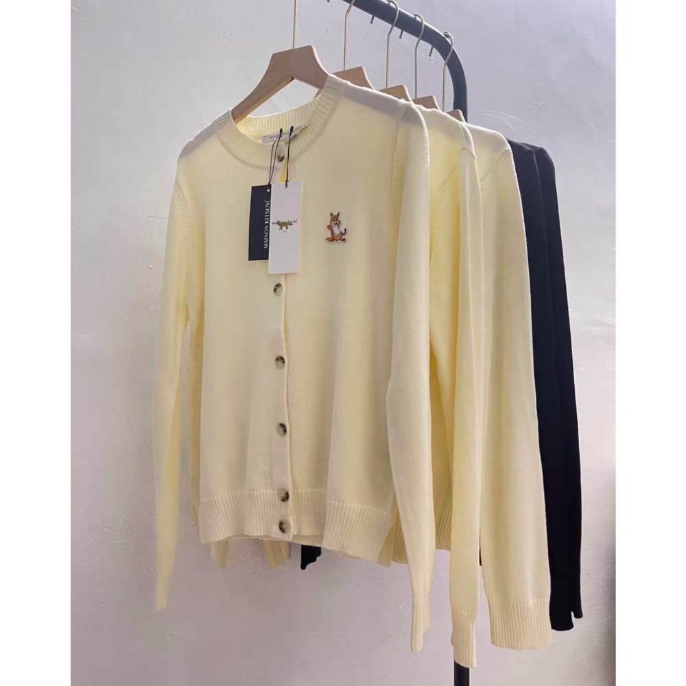 Jennie款 法國🇫🇷MK 小狐狸針織外套 小外套  背心 開襟衫 Q 實穿 怎麼搭都可以的四季款法國🇫🇷MK-細節圖7