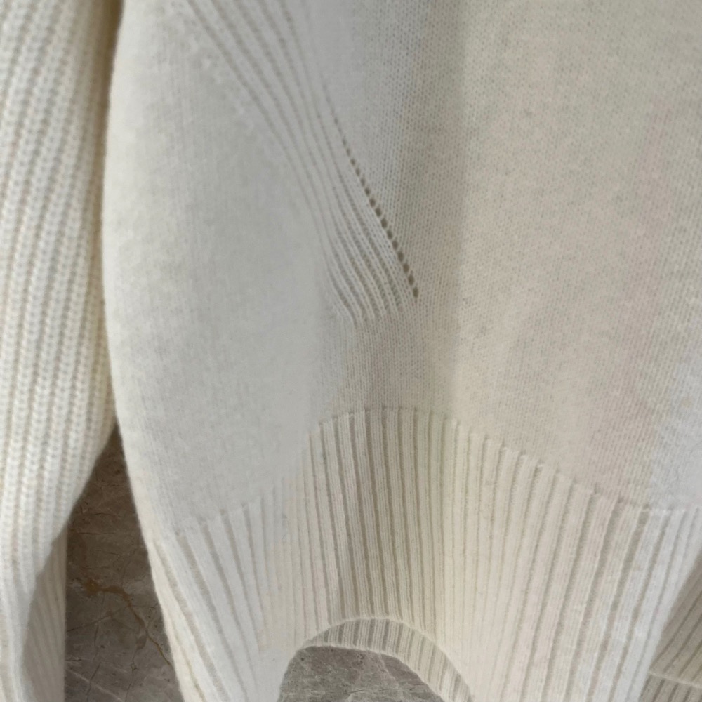 Vivienne Westwood 針織外套 毛衣 開襟衫 針織衫 極簡鏤空重工 土星提花圓領 羊毛基礎款打底衫  SM-細節圖11