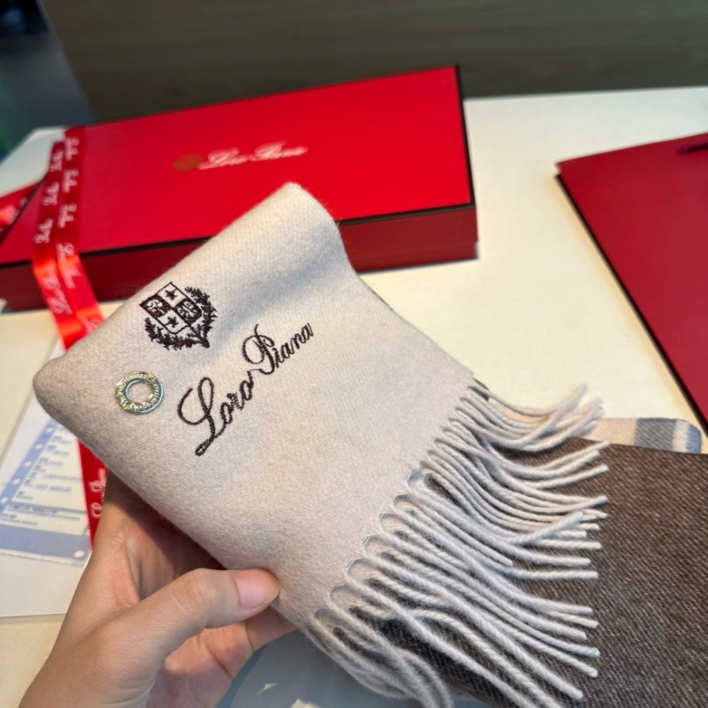 Loro Piana 山羊絨圍巾，諾悠翩雅，極品山羊絨圍巾披肩，送人自留都優！100%羊絨，手感軟糯，更有光澤，也增加了-細節圖4
