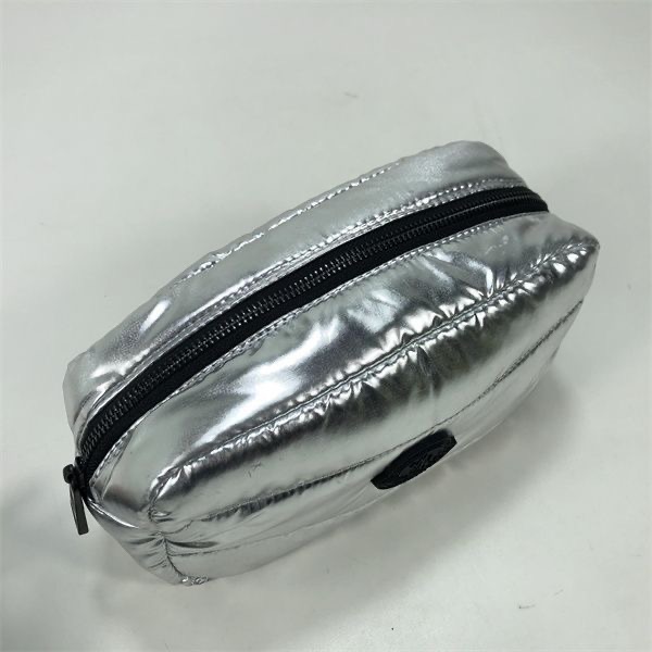 Moncler VIP禮 手拿包 化粧包 收納包 稀有香水贈禮大容量羽絨收納洗漱便捷化妝包  ✔️國際運送約十幾天，可以-細節圖5