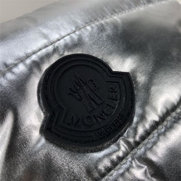 Moncler VIP禮 手拿包 化粧包 收納包 稀有香水贈禮大容量羽絨收納洗漱便捷化妝包  ✔️國際運送約十幾天，可以-細節圖6