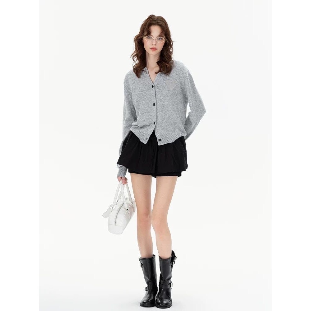 Mardi針織小外套 毛衣 開襟衫 樸敏英同款 愛心圓領刺繡針織衫 針織外套 氣質清新 百搭修身實穿  您願等，我就以微-細節圖2