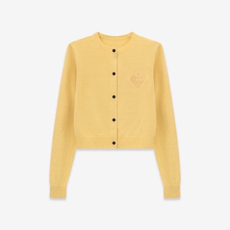 Mardi針織小外套 毛衣 開襟衫 樸敏英同款 愛心圓領刺繡針織衫 針織外套 氣質清新 百搭修身實穿  您願等，我就以微-細節圖6