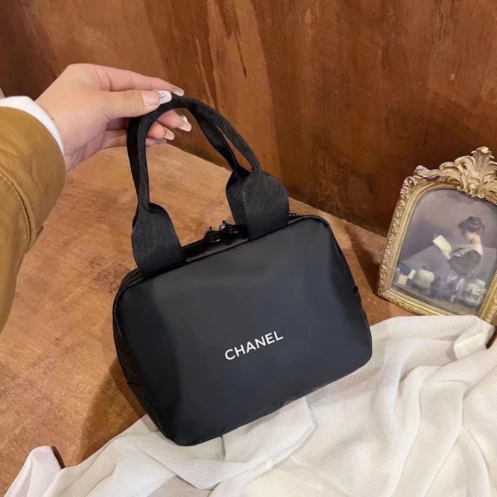 VIP限量積分贈品禮 Chanel 香奈兒 手提包 手提袋 方便包 羽絨手提ins高顏值化妝包 積分禮贈品零錢便攜 高級-細節圖3