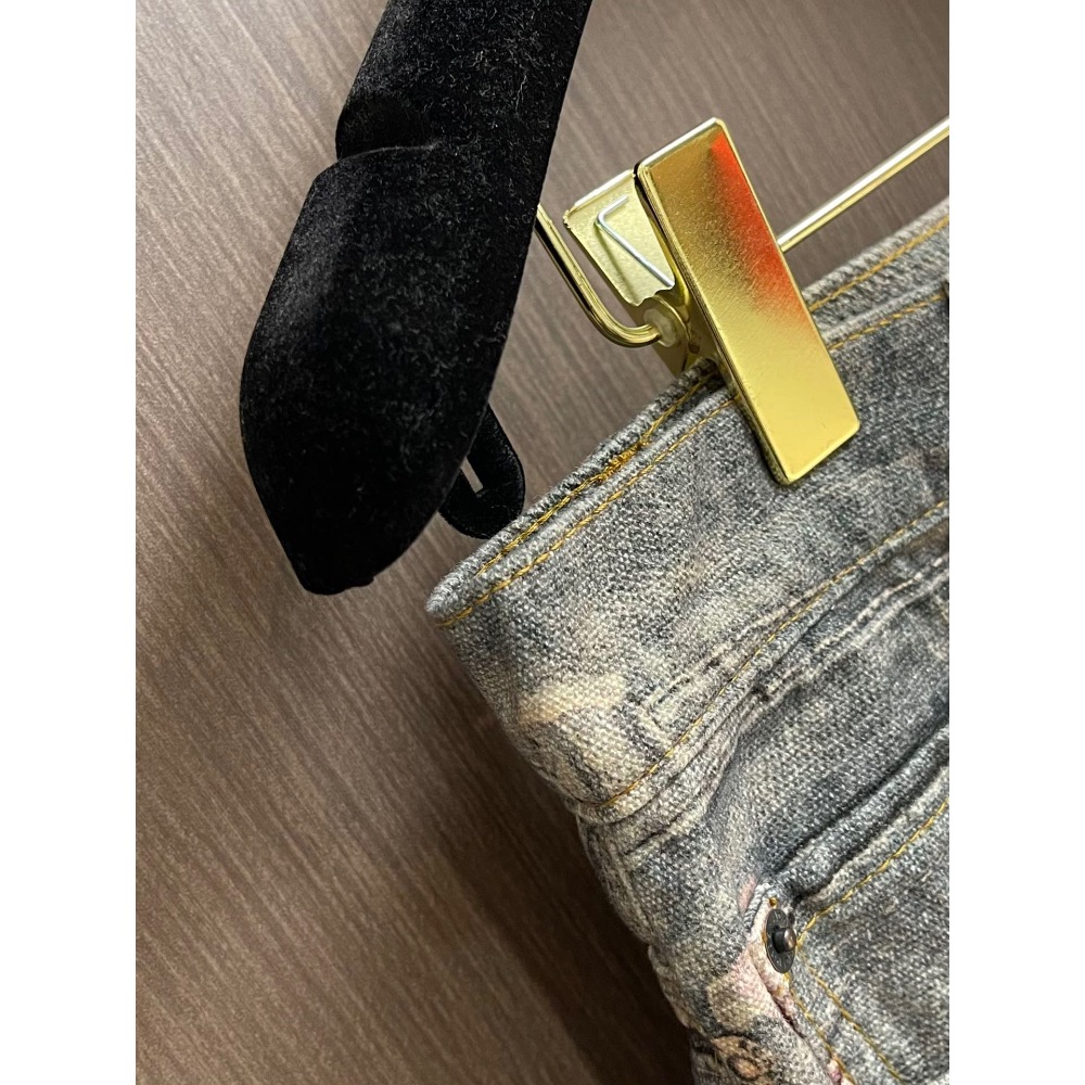 acne studios 3d打印鏈條印花牛仔褲，採用丹寧牛仔布，3d打印系列是科技與時尚的完美融合，也是匠心與創新的深-細節圖6