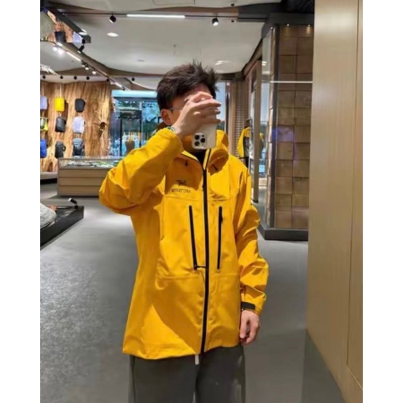 始祖鳥 風衣 衝鋒衣 Alpha系列 Sv 第7代 GORE-TEX Pro 刺繡Logo圖案休閒運動連帽拉鍊硬殼衝鋒衣-細節圖6