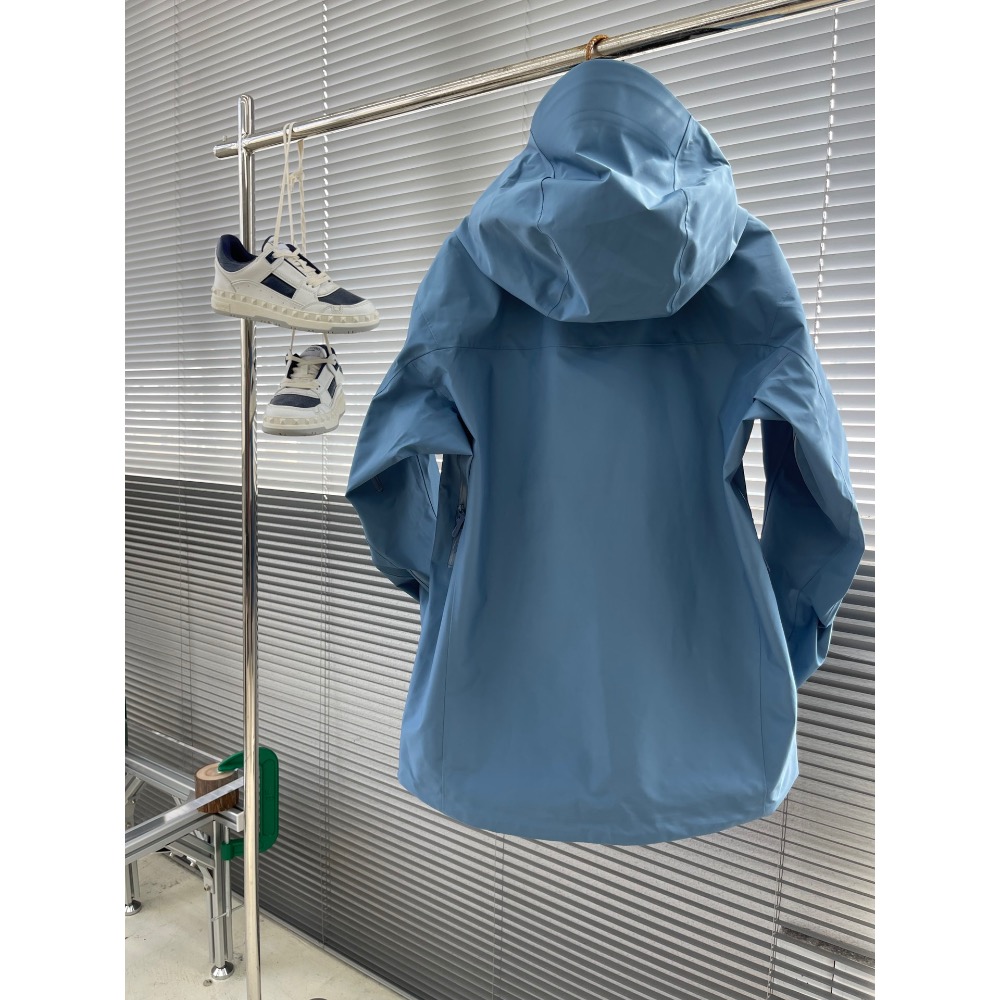 始祖鳥 風衣 衝鋒衣 Alpha系列 Sv 第7代 GORE-TEX Pro 刺繡Logo圖案休閒運動連帽拉鍊硬殼衝鋒衣-細節圖10
