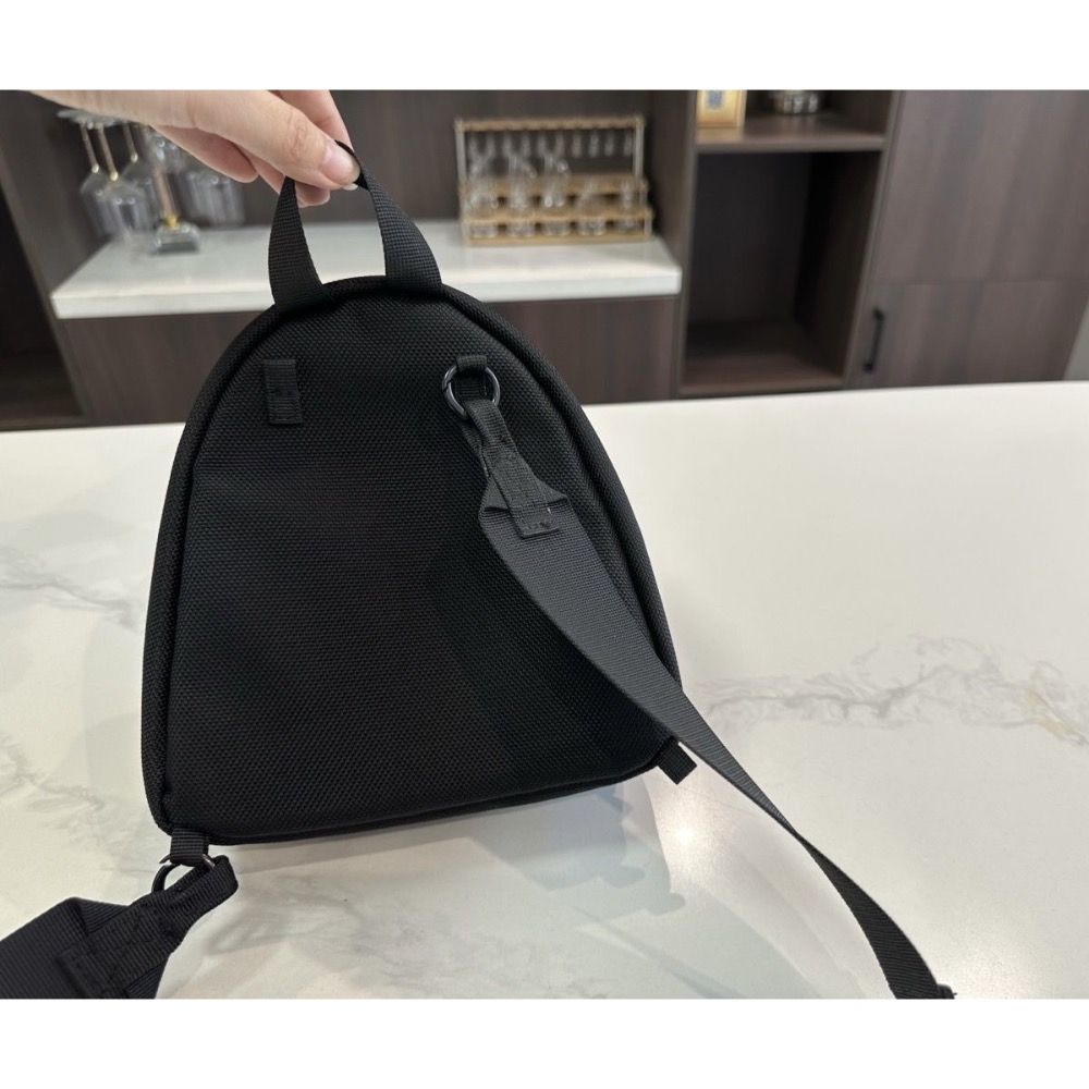 亞歷山大王 後背包 斜背包 雙肩包  高顏值大王包 Alexander Wang AW 素素的最好搭 小的4990，大的-細節圖10