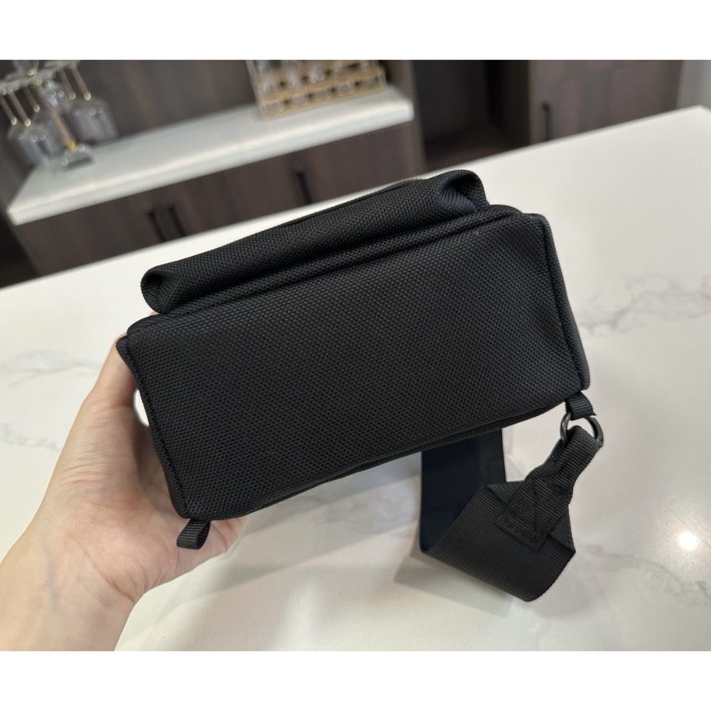 亞歷山大王 後背包 斜背包 雙肩包  高顏值大王包 Alexander Wang AW 素素的最好搭 小的4990，大的-細節圖11