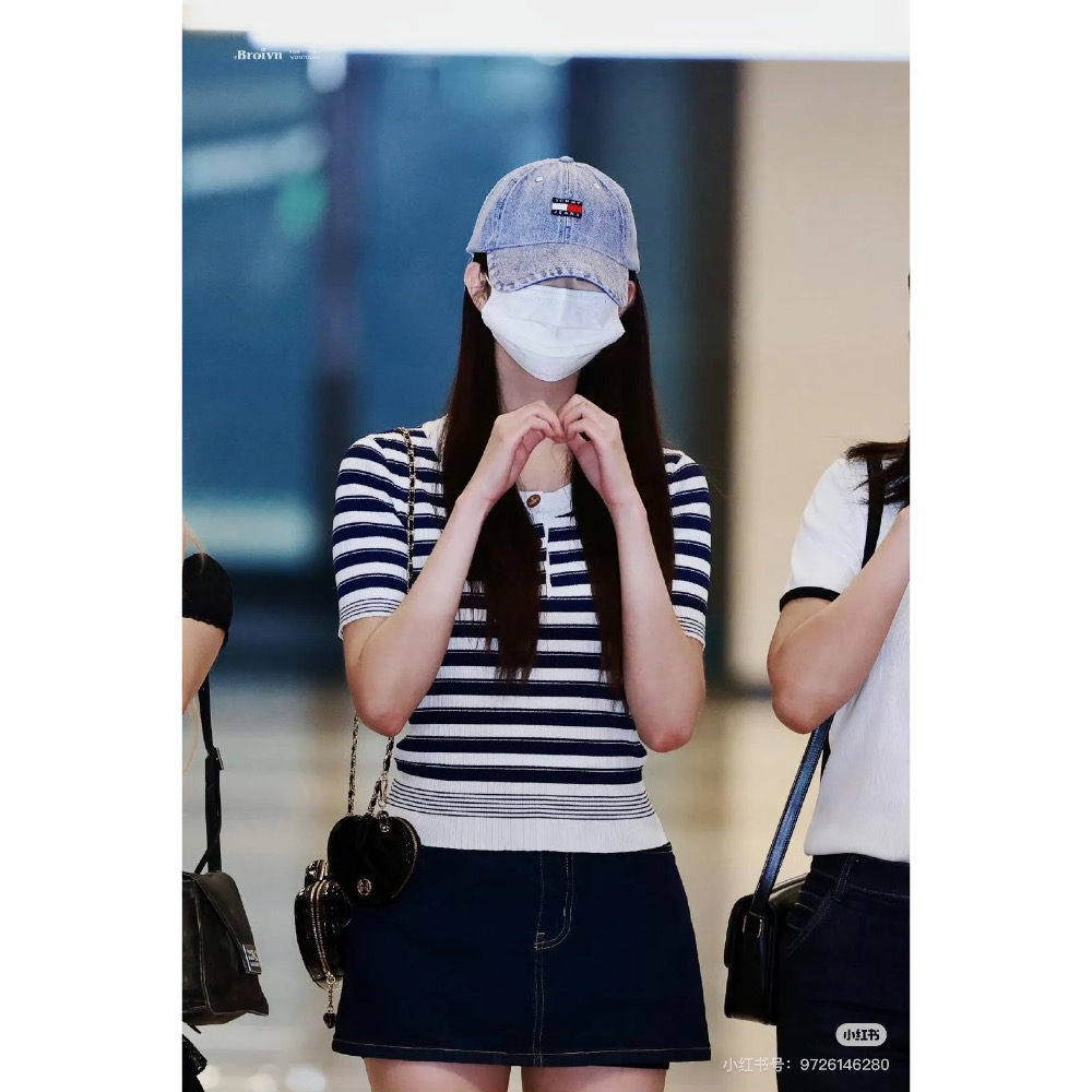 Vivienne Westwood 張元英款短袖針織衫 上衣 學院風圓領針織短袖 針織衫 條紋上衣 清爽有氣質   ✔️-細節圖5