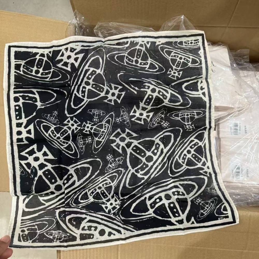 Vivienne Westwoo手帕 經典字母絲巾 領巾 髮帶 氣質頭巾時尚 百搭絲巾 圍巾 裝飾領巾 波點綁包綁手柄-細節圖6