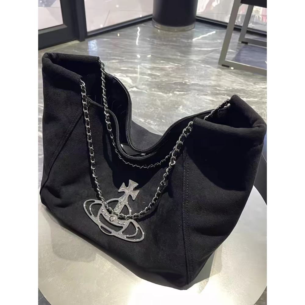Vivienne Westwood 肩背包 hobo包 經典大容量 托特包 手提包，土星刺繡麂皮托特包，大容量設計兼具時-細節圖3