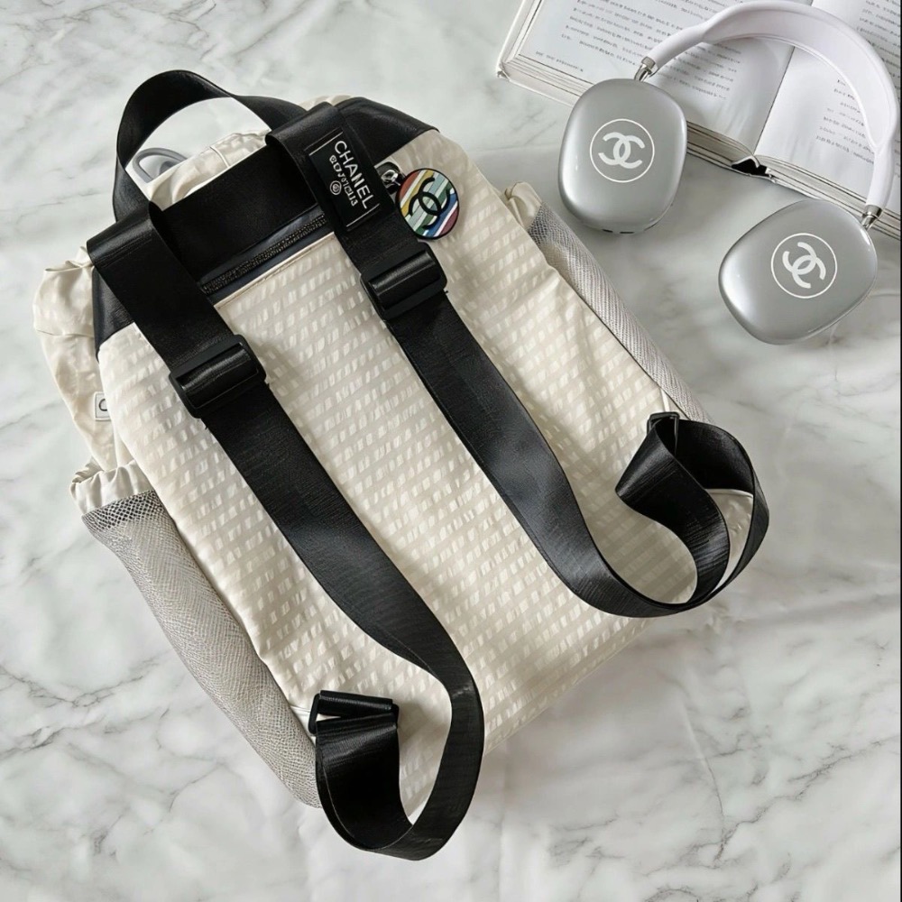 後背包 肩背包 VIP積分贈品禮，香奈兒 Chanel 中古小香風運動雙肩包，銀灰色搭配方框雙C Logo設計，融合復古-細節圖4