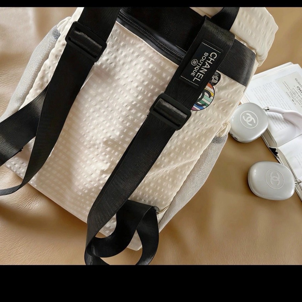 後背包 肩背包 VIP積分贈品禮，香奈兒 Chanel 中古小香風運動雙肩包，銀灰色搭配方框雙C Logo設計，融合復古-細節圖5