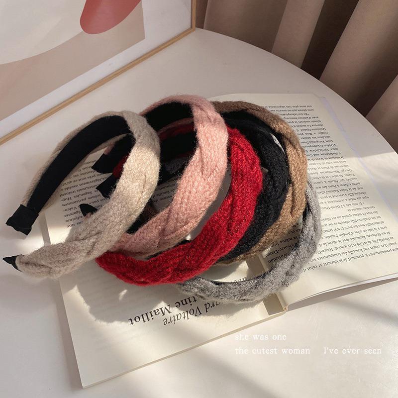 台灣現貨 出清 韓版秋冬麻花辮子 髮箍 針織毛線頭飾 頭箍 增高髮箍 洗臉髮箍 寬版 格紋交叉海綿髮箍 髮飾-細節圖2