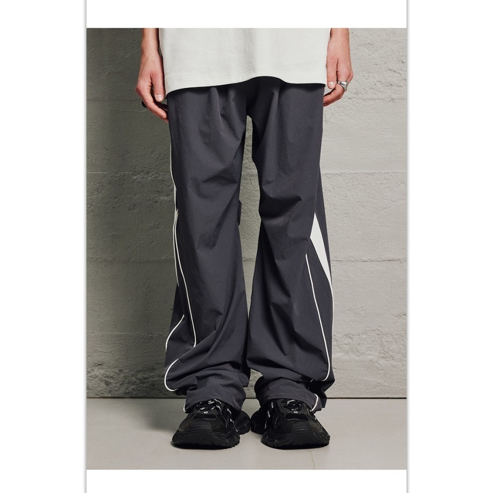 •回歸選品• 機能拼接風褲 寬鬆長褲 工裝褲 寬褲 長褲 直筒褲 衝鋒褲 寬鬆 機能 中性 2色(黑/灰)-細節圖5