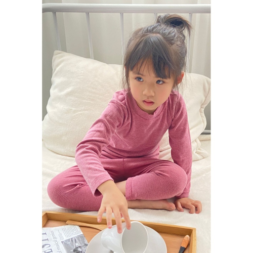 台灣製 兒童 圓領 保暖衣 發熱衣。超級蓄熱、極致保暖 冬天第一首選