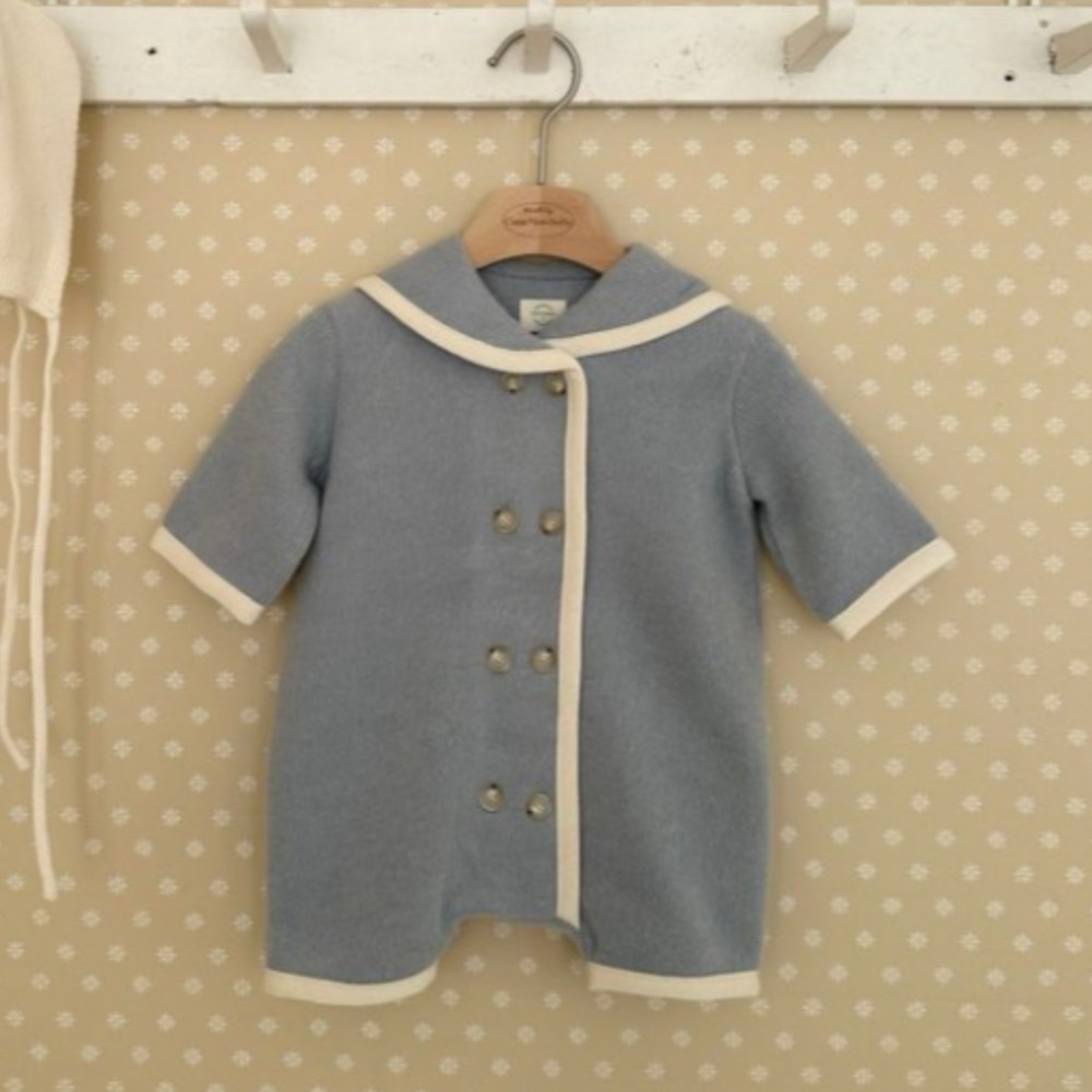 MOMBEBE 秋季針織雙鈕扣連身服-細節圖4