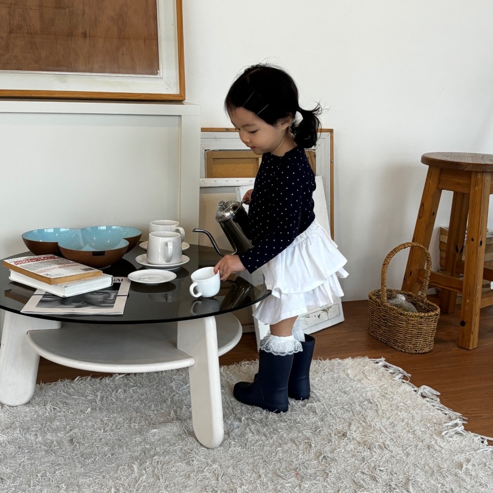 Color 春季點點蕾絲滾邊上衣-細節圖5