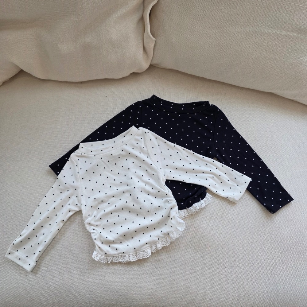 Color 春季點點蕾絲滾邊上衣-細節圖7