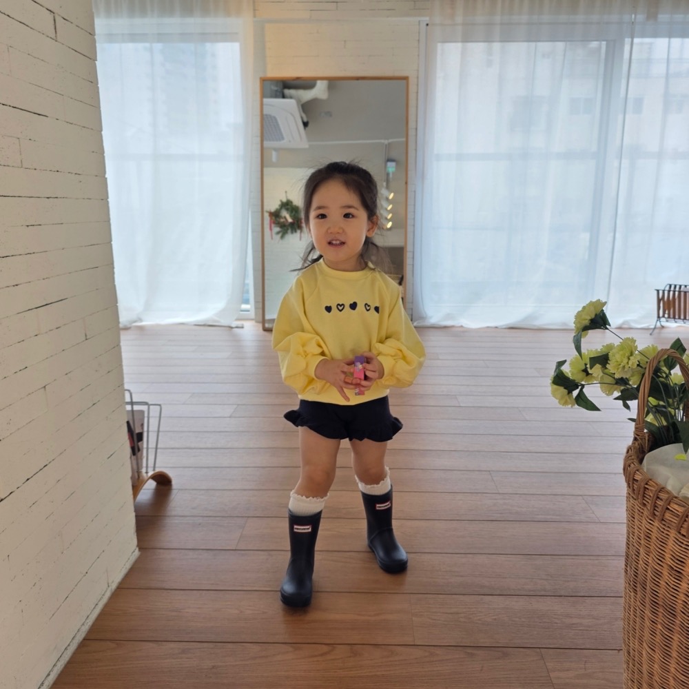 Color 春季愛心澎袖上衣-細節圖3