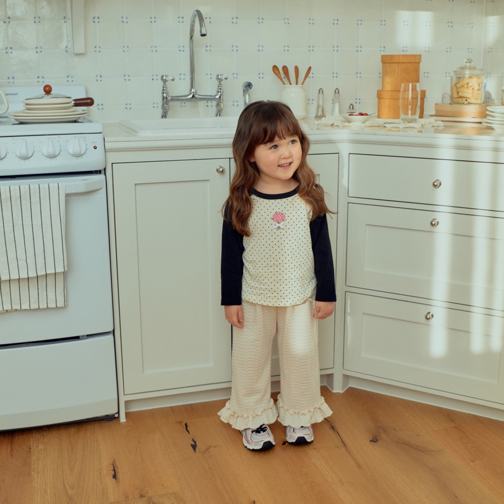 1Stlue 春季可愛小花點點上衣-細節圖3