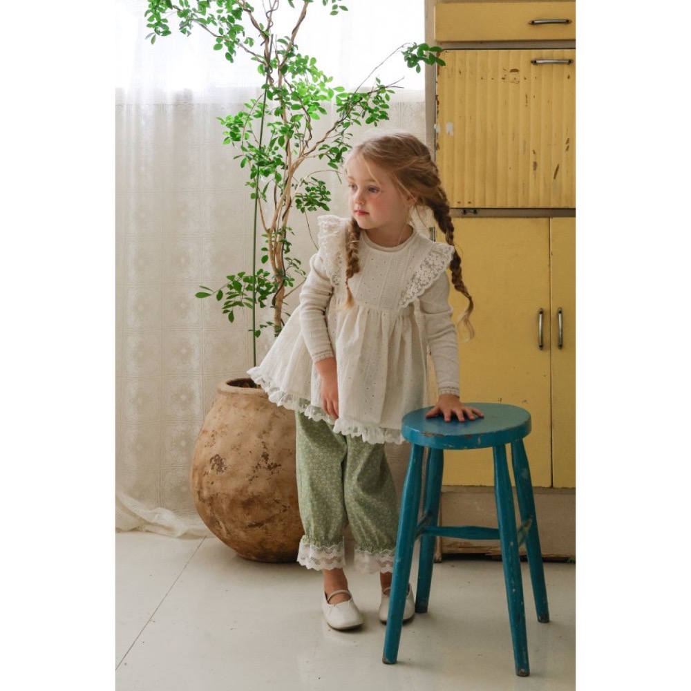 Flo春季雕花蕾絲背心洋裝-細節圖4