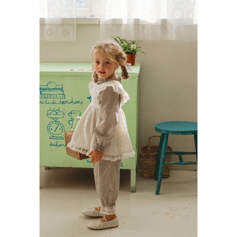 Flo春季雕花蕾絲背心洋裝-細節圖5