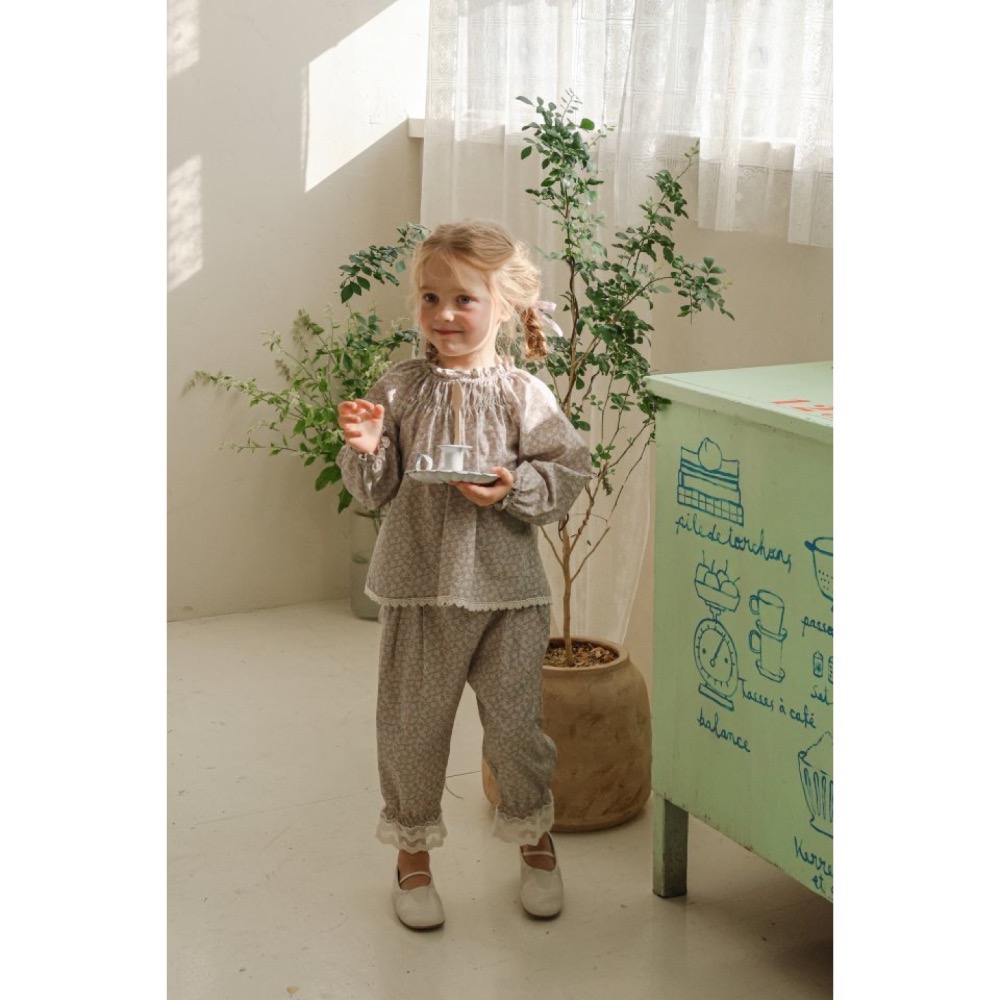 Flo 春季拼接布蕾絲長褲-細節圖2