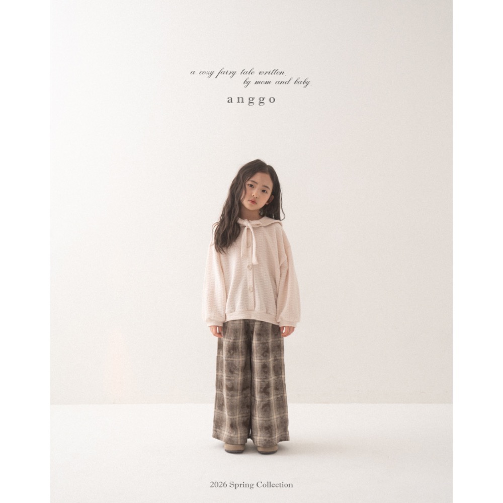 Anggo 春季立體壓紋綁帶鈕扣上衣-細節圖3