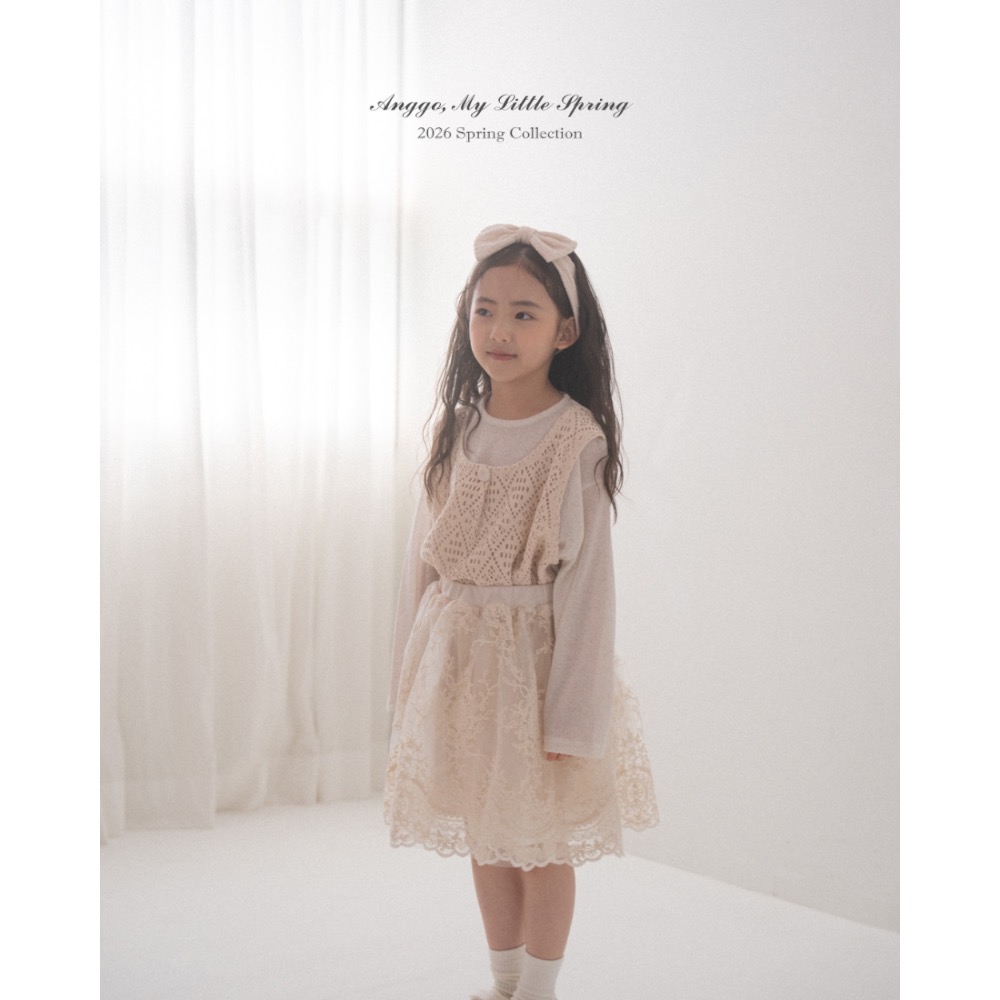 Anggo 春季鏤空布蕾絲假兩件上衣-細節圖5