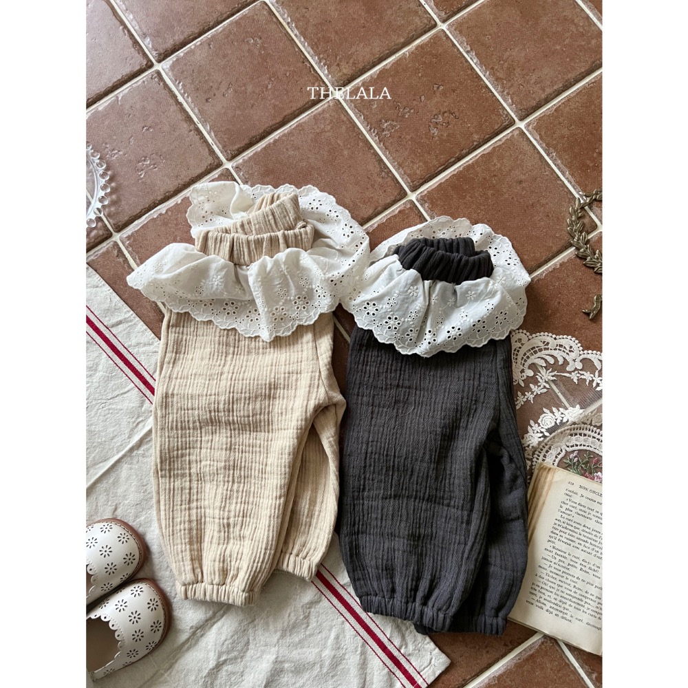 The lala 春季棉麻蕾絲縮口長褲-細節圖4