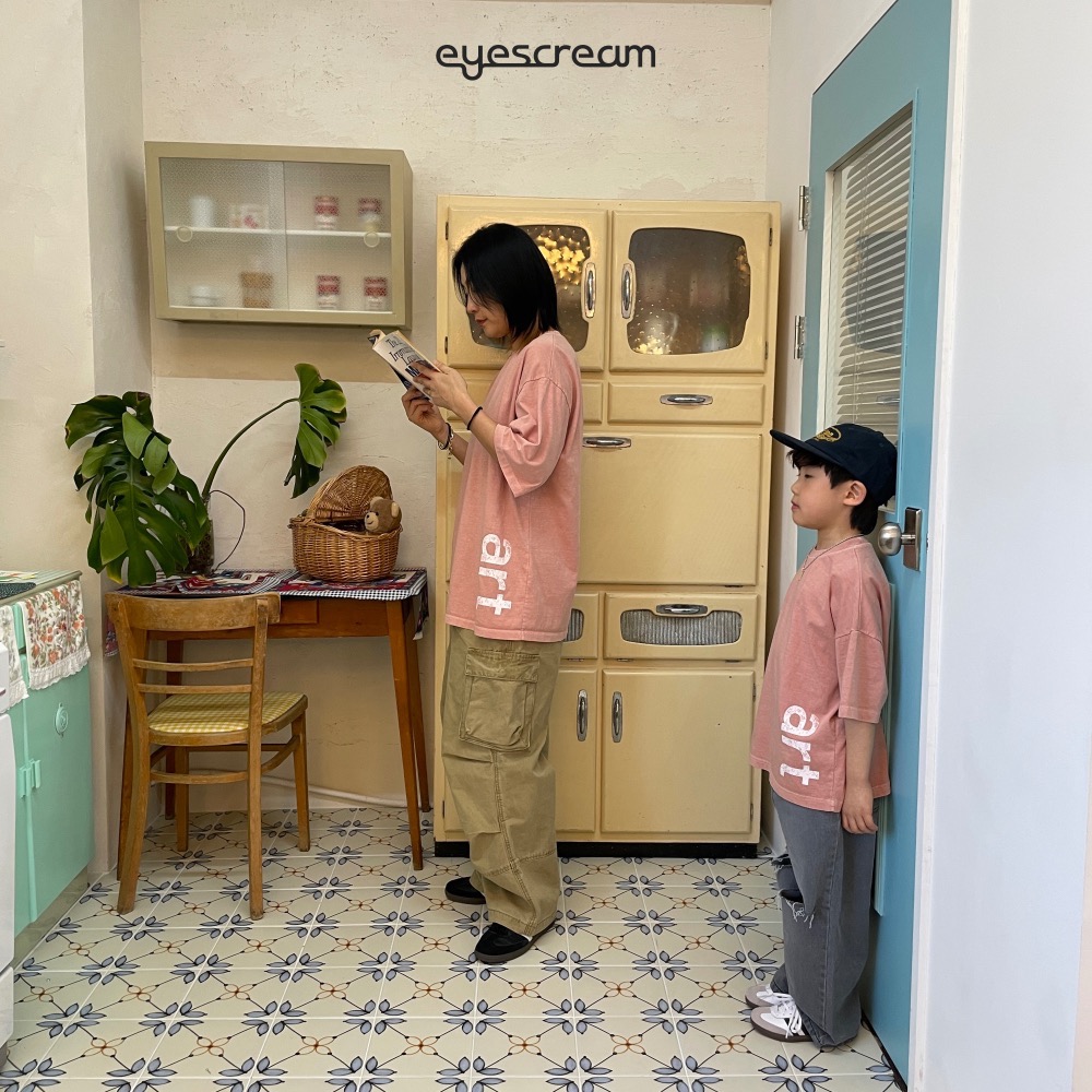 EYESCREAM春季字母印花親子T恤-細節圖4