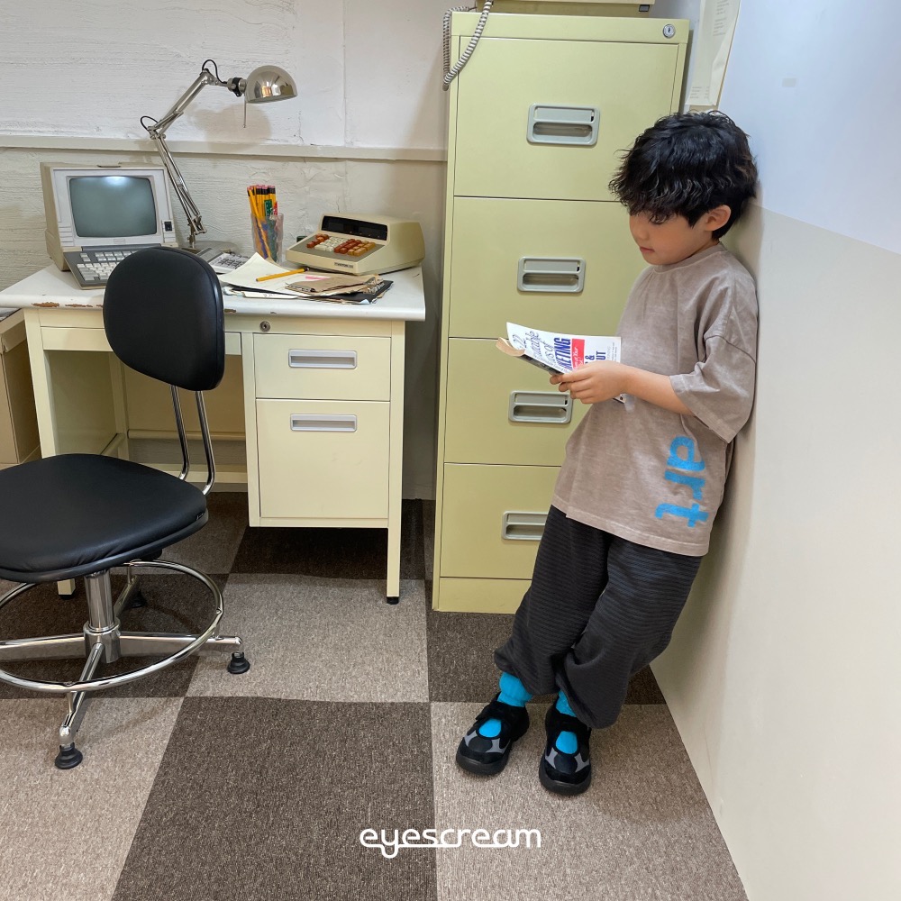 EYESCREAM春季字母印花親子T恤-細節圖8