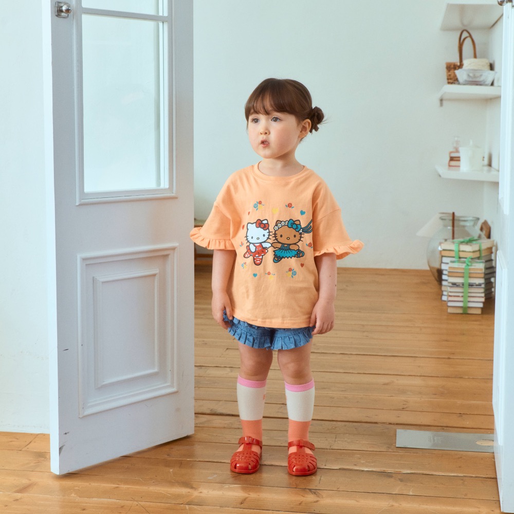 1st blue夏季荷葉袖kitty上衣-細節圖2