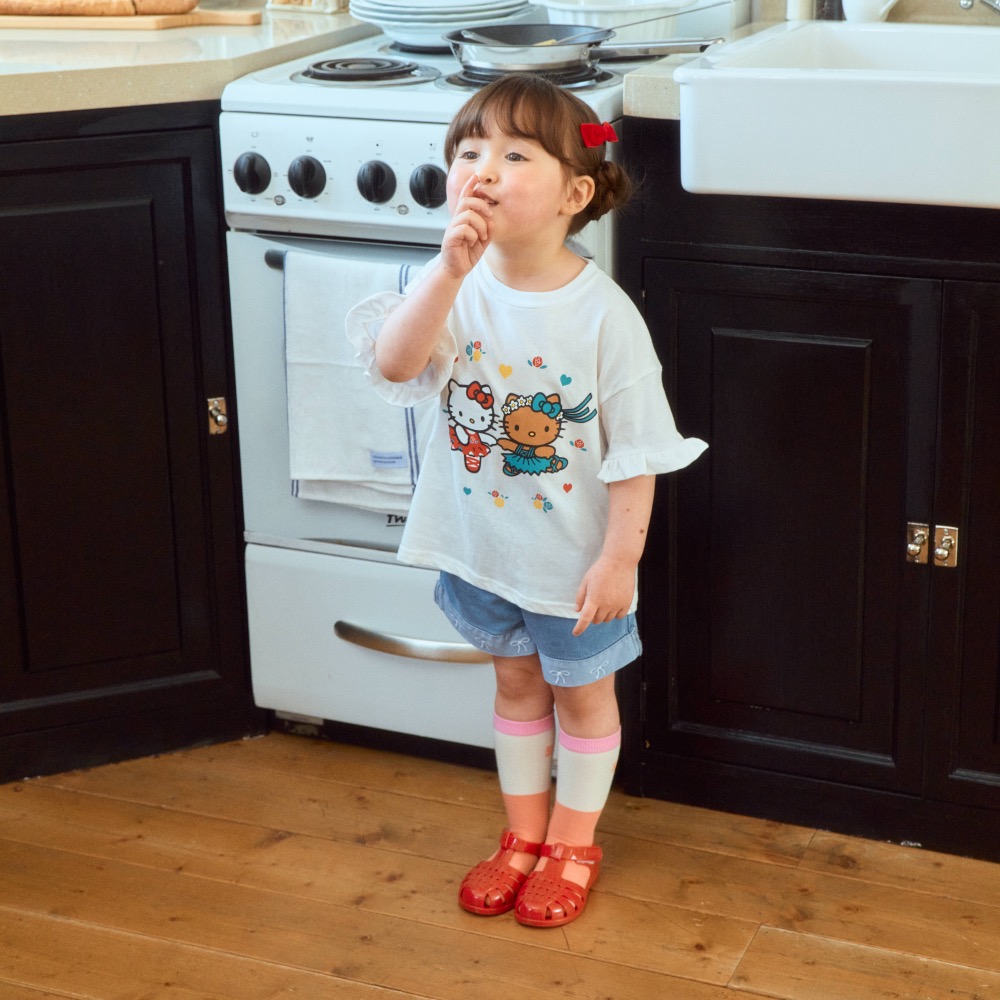 1st blue夏季荷葉袖kitty上衣-細節圖3